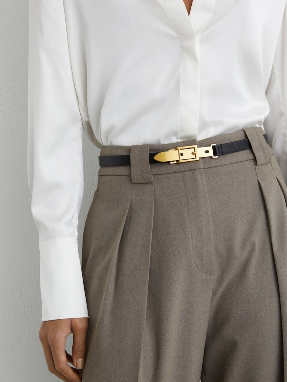 Reiss Black Cora Leather Buckle-Hardware Belt